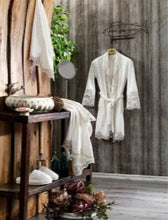 Lade das Bild in den Galerie-Viewer, Bademantel-Set Oriental