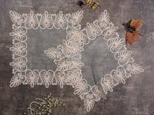 Lade das Bild in den Galerie-Viewer, Tischset Swan Pink
